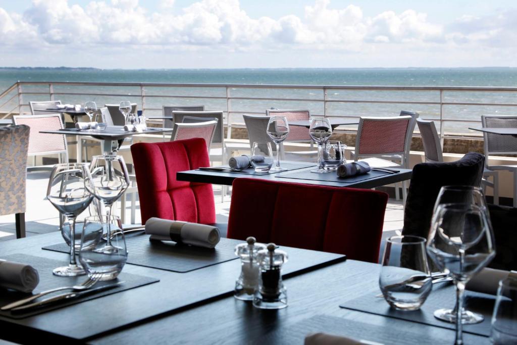 Hotel De La Plage Damgan Eksteriør billede